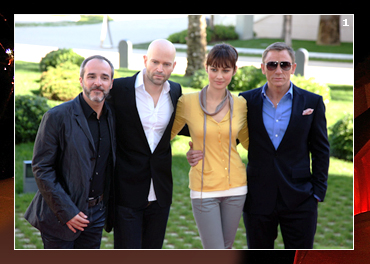 Fernando Guillen Cuervo, director Marc Forster, Olga Kurylenko and Daniel Craig in Valencia