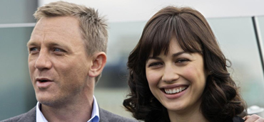 Daniel Craig (James Bond 007) and Olga Kurylenko (Camille) in Red Square, Moscow