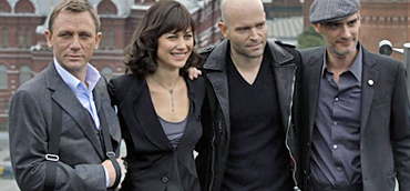 Daniel Craig, Olga Kurykenko, Marc Forster and Anatole Taubman