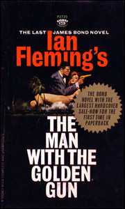 THE MAN WITH THE GOLDEN GUN Signet Paperback