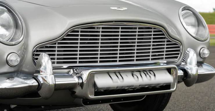 Aston Martin DB5 Continuation model 2020 revolving numberplate front