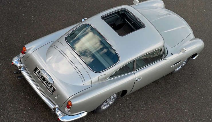 Aston Martin DB5 Continuation model 2020 roof opening