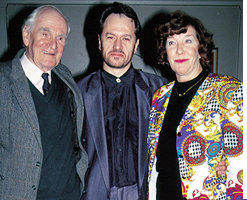 Desmond 'Q' Llewelyn, Graham Rye and Lois Maxwell at the 1993 Pinewood Studios event