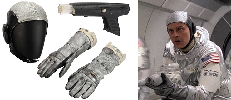  Drax Henchman Blaster with Marine Spacesuit Gloves & Cap Moonraker (1979)