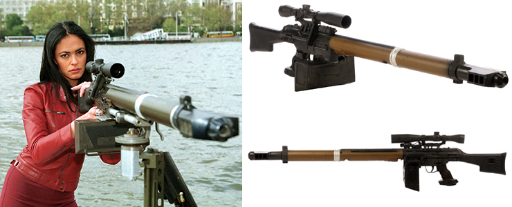 Lot #768 - Cigar Girl's Stunt Boat-mounted Heckler & Koch HK21 Rifle The World Is Not Enough (1999)