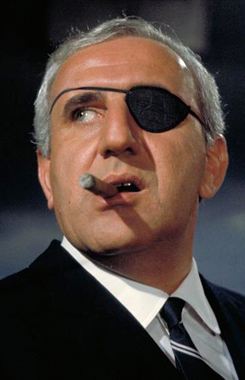 Adolfo Celi as Emilio Largo