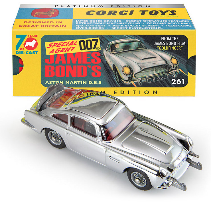CORGI Model Club 261 James Bond's Aston Martin DB5 Platinum Edition